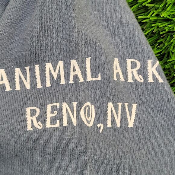 Vintage The-Mountain White Tigers Shirt Large 22x27 Faded Grayish Blue Y2K - Picture 6 of 15